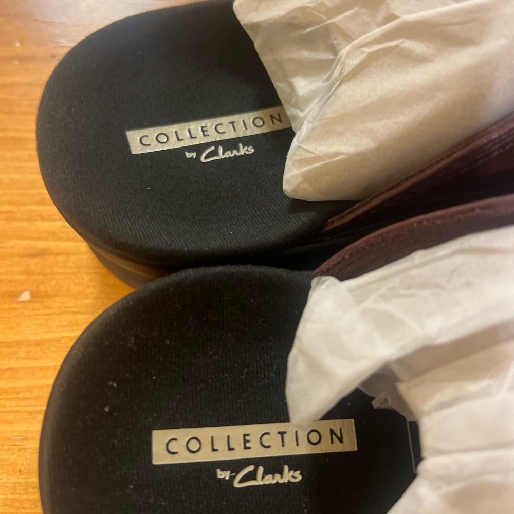 Brand new Clarks Women's Clogs 👠. - Picture 4 of 10